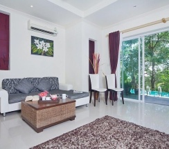 Двухместная вилла двуспальная кровать в Sun Paradise Villas Karon