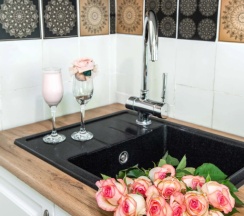 Шестиместные апартаменты с балконом в Апартаменты Возле Немиги