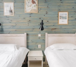 Номер стандарт с 2 односпальными кроватями в Larch