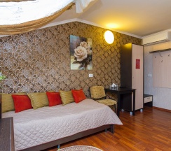 Трехместный номер в Натали