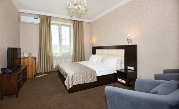 Номер улучшенный №205 в Hotel central