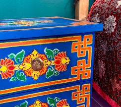 Кровать в 4-местном общем номере Будда в Дом Радости