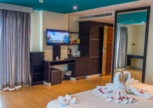 Номер Grand Premium с балконом и с видом на город в Unique Regency Pattaya