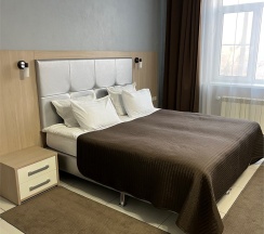 Семейный в Семь королей