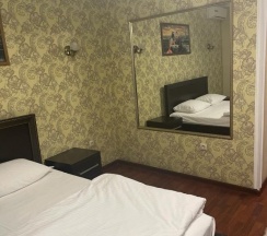 Номер Superior в Gombor