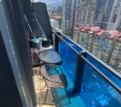 Трёхместный номер Deluxe с балконом и с видом на море в Апарт-отель MyGeorgia LLC Orbi City
