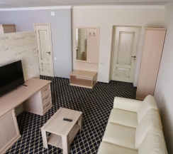 Джуниор сьюит в Априори