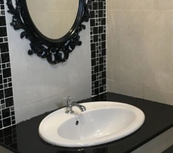 Двухместный номер Standard с балконом и с видом на море двуспальная кровать в Sunlight Hotel