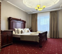 Люкс в Bridge hotel