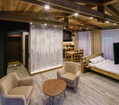 Шале премиум c джакузи в GlintWood