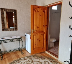 Комфорт трехместный с балконом в У Валентины