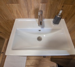 Стандартный семейный номер с 1 двуспальной кроватью и софой в Full House