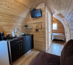 Коттедж стандарт с 1 двуспальной кроватью в Shrek House