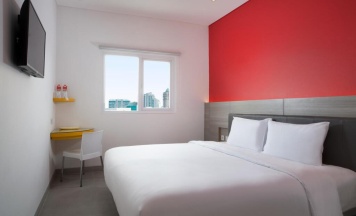 Двухместный номер Standard с видом на город двуспальная кровать в Amaris Hotel Mampang - Jakarta