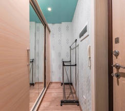 Квартира в Апартаменты на микрорайон Южный, улица Доктора Сотникова, 31