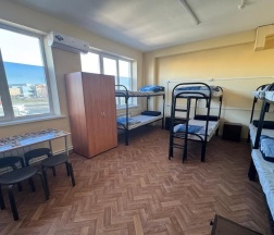 Койко-место в 12-ти местном муж. номере стандарт(душ/туалет общий) в Сеть хостелов №1
