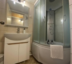 2-комнатные апартаменты улучшенные №7 в City Crown Apartments