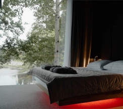 Дом на скале с купелью Oslo в Eder Vuoksa