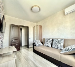 Квартира в Апартаменты на ул. 10 Августа, д.85