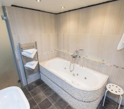 Двухместный номер Deluxe двуспальная кровать в Manor House Hotel