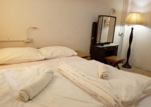 Двухместный номер Standard двуспальная кровать в Best Stay Hostel At Lanta