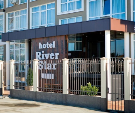 Отель River star в Сириусе