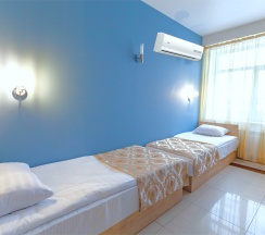 СТАНДАРТ (узкий) с 2-мя кроватями со ВСЕМИ удобствами. Новый номерной фонд в MaxxRoyal