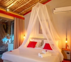 Бунгало Superior с балконом и с красивым видом из окна в Отель Secret Garden Beach Resort
