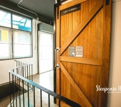 Кровать в общем номере в Sleepcase Hostel