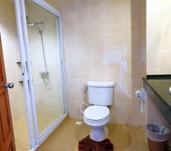 Двухместный номер Standard с видом на бассейн двуспальная кровать в Phu View Talay Resort