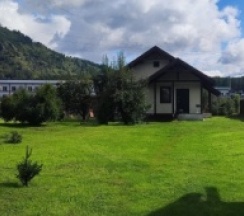 Дом улучшенный в House in the village