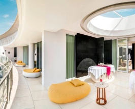 Четырёхместный люкс EWOW Panoramic Ocean View с 2 комнатами в W Bali - Seminyak