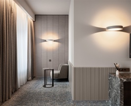 Полулюкс для людей с ограниченными возможностями с одной большой кроватью в Cosmos Selection Moscow Arbat