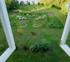 Жёлтый Дом, пер. Садовый, д. 14 в Желтый дом