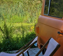 Barry в Hippy Hotel
