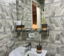Двухместный номер Deluxe (2 отдельные кровати) в Cube house