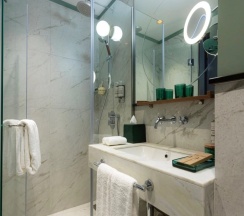 Двухместный номер с видом на город (2 отдельные кровати) в Khedi Hotel