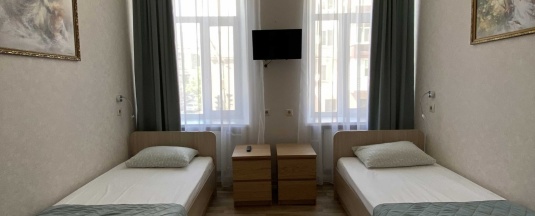 ОДНОСПАЛЬНАЯ КРОВАТЬ В ОБЩЕМ МУЖСКОМ НОМЕРЕ! в Happy House