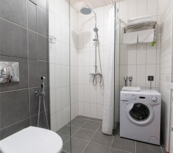 Апартаменты с двумя кроватями, кухней-гостиной  и отдельным входом в Двенадцать