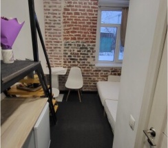 Трехместный номер Лофт с двуспальной и раскладным креслом/кроватью в Лофт отель на Крымской