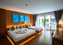 Трёхместный номер Deluxe в Phi Phi Harbour View Hotel