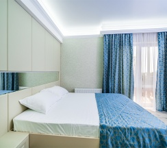 Делюкс c балконом в M-House