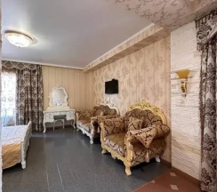 Номер Premium с 2 комнатами с балконом в Holiday
