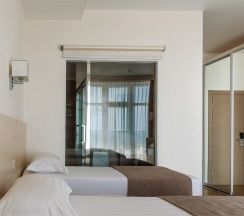 Стандартный четырехместный номер в Del Mar Inn