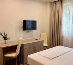 Стандарт без балкона вид на парк в Черноморец