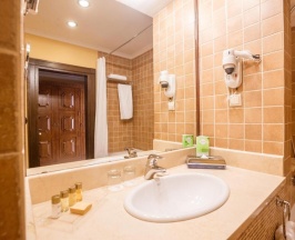 Двухместный номер Deluxe двуспальная кровать в Отель Samal Resort & Spa