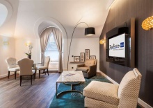 Четырёхместный люкс в Radisson Blu Beke Hotel, Budapest