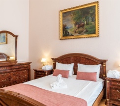 [1] Двухкомнатная квартира у Дворцовой площади в Darooms