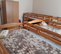 Кровать в общем номере в Hostel H.O.