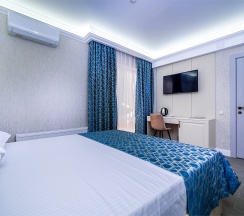 Комфорт с балконом в M-House
